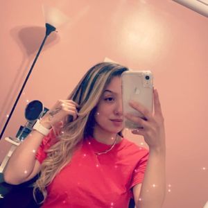 Meet your Posher, Aixa